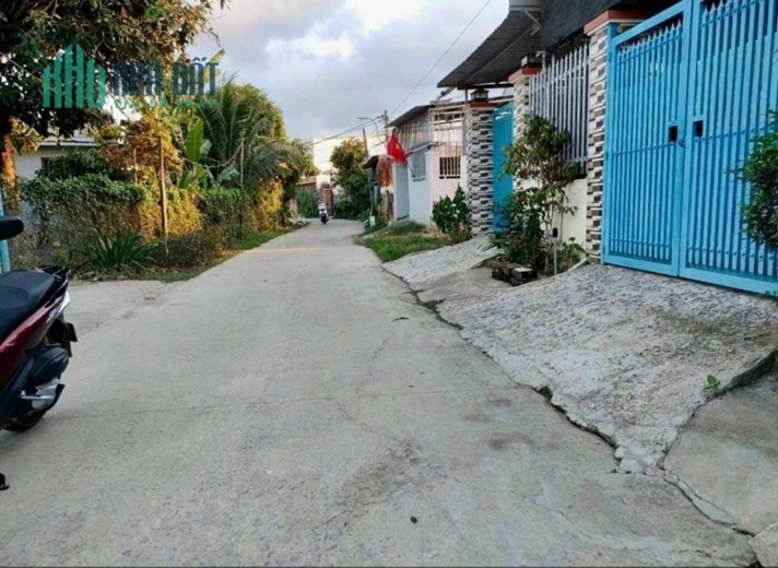 BÁN ĐẤT THÔN ĐÔNG, TRUNG TÂM VĨNH PHƯƠNG, ĐƯỜNG 2 Ô TÔ, QUY HOẠCH RỘNG 8M.