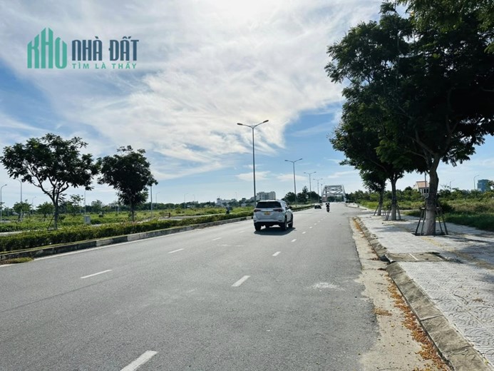 Bán đất FPT Đà nẵng - Mặt tiền Nam Kỳ Khởi Nghĩa 240m2 (12mx20m) giá tốt nhất