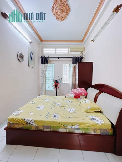 Mặt tiền đường số Phường 6, Quận 4. 6.75 tỷ