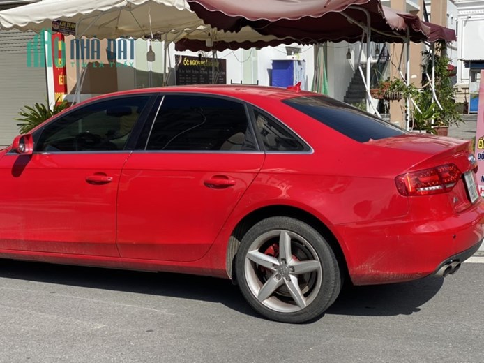 CHÍNH CHỦ  CẦN BÁN XE  Audia4 2011 Tại L4 b Chung Cư Hoàng Huy An Đồng An Dương, Hải phòng