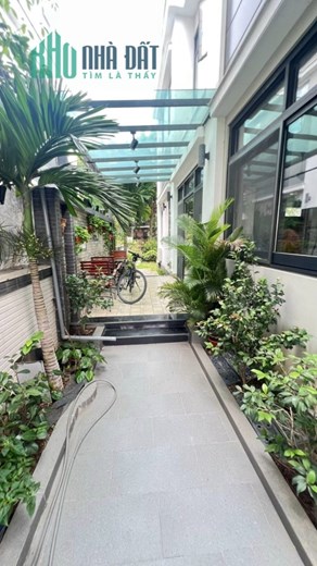Bán BT STARLAKE TÂY HỒ TÂY 222m2 MT 10m 84.5 Tỷ