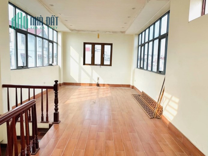 79m 5 Tầng Mặt Tiền 4.5m Nhỉnh 14 Tỷ Phố Trần Duy Hưng Cầu Giấy. Nhà Chủ Tự Xây Có Thiết Kế Hiện