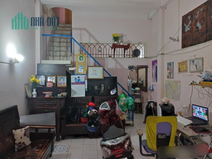 Bán nhà 3 tầng 3PN, 50m2, Hẻm xe hơi, Nguyễn Háo Vĩnh, Tân Phú, chỉ 4.35 tỷ TL