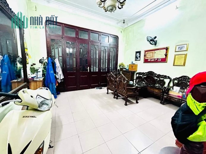 BÁN NHÀ MẶT NGÕ 521 TRƯƠNG ĐỊNH, TÂN MAI, DT 45m × 5T Ô TÔ VÀO NHÀ. Chỉ Hơn 4 Tỷ