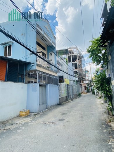 Bán nhà Lê Quang Định 3 tầng BTCT. Hẻm xe tải 6 mét, sổ vuông A4