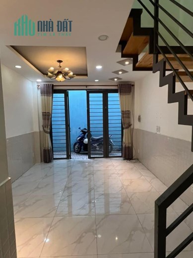 Bán nhà 3 tầng Bùi Hữu Nghĩa ngay sát chợ Bà Chiểu giá nhỉnh 3 tỷ.