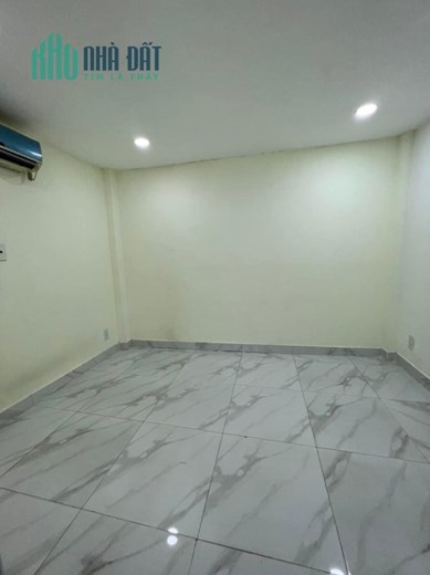 Bán nhà 3 tầng Bùi Hữu Nghĩa ngay sát chợ Bà Chiểu giá nhỉnh 3 tỷ.