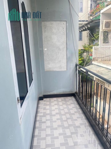 Bán đất tặng nhà Chu Văn An lô góc 3 mặt tiền 40m2 giá chưa tới 4 tỷ.