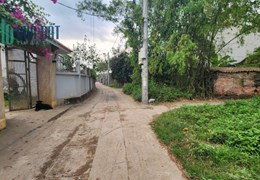Chính chủ bán đất: Siêu Quần,Tả Thanh Oai, giáp Đấu giá trước nhà ô tô tải. 2 lô sát nhau.