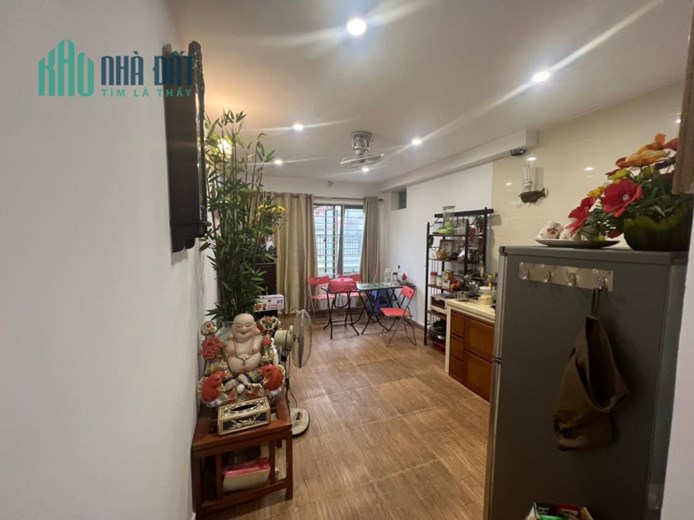 104m Mặt Tiền 9m Nhỉnh 14 Tỷ Phân Lô Ô Tô Dừng Đỗ Ngày Đêm Trung Tâm Quận Cầu Giấy. Khu Vực Dân Trí