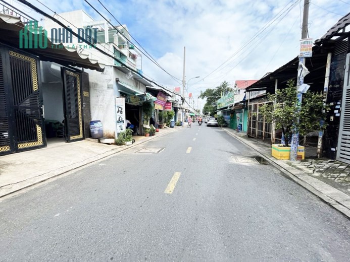MẶT TIỀN KINH DOANH NGAY CHỢ HIỆP THÀNH QUẬN 12, GẦN 130M2, NGANG 5M, NỞ HẬU, SẴN DÒNG
