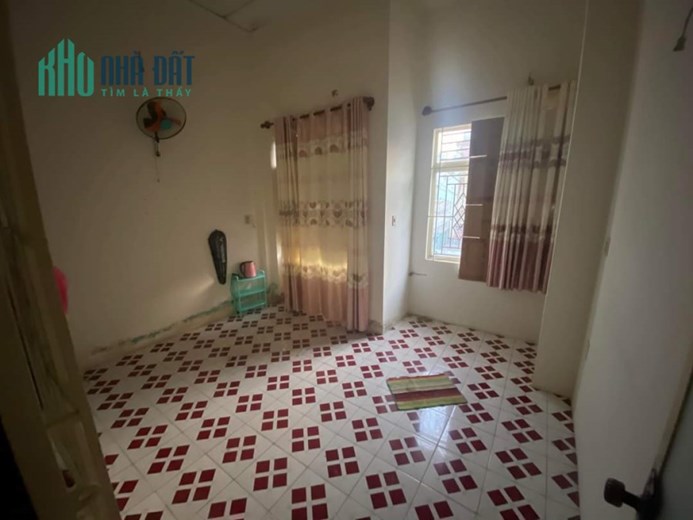 MẶT TIỀN CHỢ- NGÃ TƯ BỐN XÃ - LÊ VĂN QUỚI - VUÔNG- ĐẸP