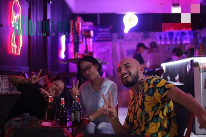 Chính Chủ Sang quán bar - cocktail-beer chill, tại trung tâm quận 1, đường Trần Hưng Đạo, phường