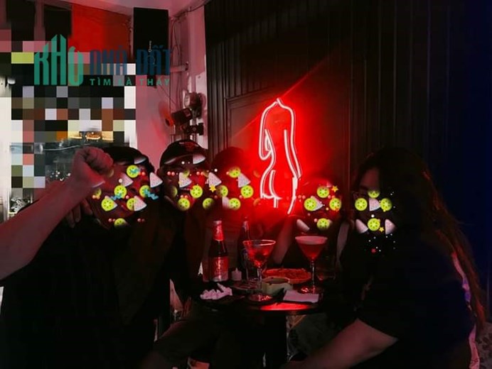 Chính Chủ Sang quán bar - cocktail-beer chill, tại trung tâm quận 1, đường Trần Hưng Đạo, phường