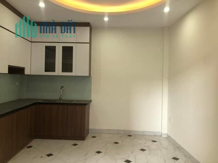 KIM MÃ HÓT HÍT - GỐC LÕI BA ĐÌNH - GẦN PHỐ GẦN Ô TÔ - TẦM TIỀN NHIỀU KHÁCH - HAI THOÁNG TRƯỚC SAU -