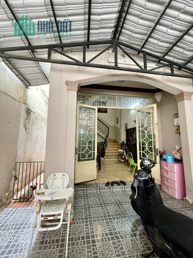 Nhà Bán 3 Tầng BTCT , CN 100m2 ,  Phan Đăng Lưu Phú Nhuận Giá  8.2 Tỷ