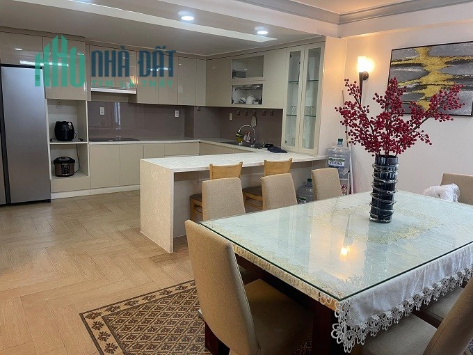 Bán nhà HXH hạ 6,2 tỷ, Huỳnh Văn Bánh, P11, Phú Nhuận, 82m2, 5 tầng, ngang 7m, giá rẻ.