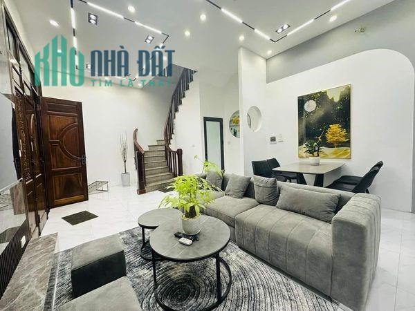 BÁN NHÀ NGUYỄN KHÁNH TOÀN CẦU GIẤY, DÂN XÂY, LÔ GÓC CỰC SÁNG, ÔTÔ ĐÕ GẦN, 48Mx5T NHỈNH 5TỶ