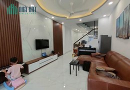 BÁN NHÀ MẶT TIỀN HẺM 8M NHƯ MẶT TIỀN CÓ THẾ MỞ VĂN PHÒNG CÔNG TY, HOẶC KINH DOANH ONLINE , PHÚ HỮU