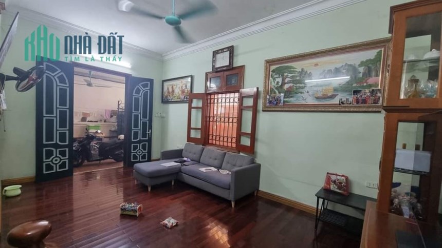 Bán nhà Bồ Đề vài bước ra hồ gần chợ Lâm Du giá quá hợp lý