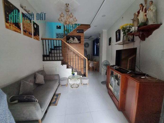 Bán nhà Nơ Trang Long tặng toàn bộ nội thất hẻm thông giá nhỉnh 3 tỷ.