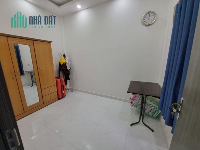Bán nhà Nơ Trang Long tặng toàn bộ nội thất hẻm thông giá nhỉnh 3 tỷ.