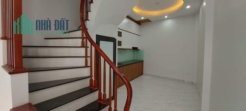 Chính chủ bán nhà mới xây tại Trung Kính, Cầu Giấy, full nội thất