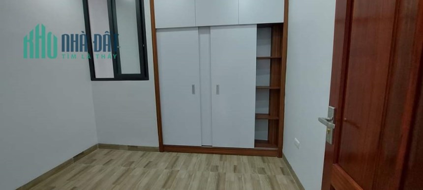 Chính chủ bán nhà mới xây tại Trung Kính, Cầu Giấy, full nội thất