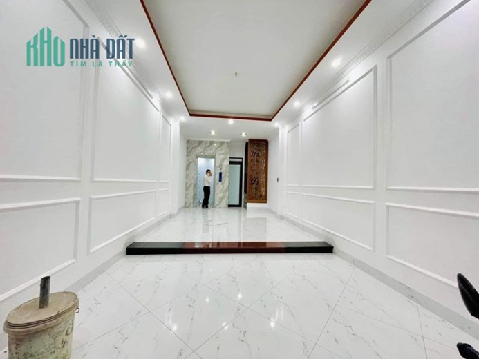 Nhà đẹp Thanh Xuân - Ô TÔ VÀO NHÀ, THANG MÁY, 40m2, nhỉnh 6TỶ
