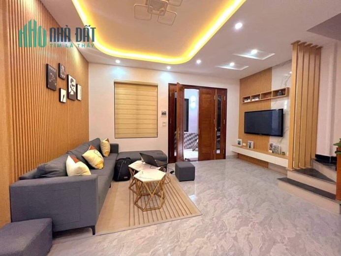 Nhà đẹp Thanh Xuân - Ô TÔ VÀO NHÀ, THANG MÁY, 40m2, nhỉnh 6TỶ