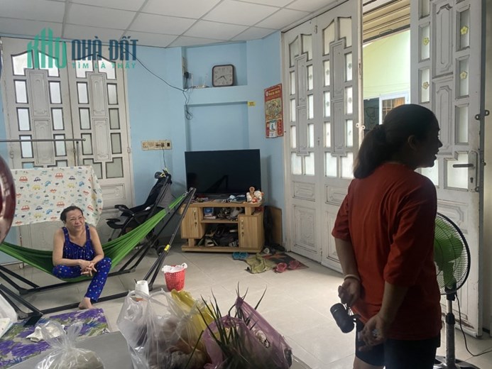 Bán Gấp Nhà 42m2, Đường Sư Vạn Hạnh, Phường 10, Quận 10