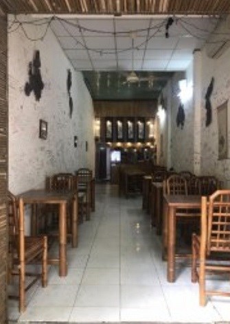 Cần cho thuê nhà nguyên căn có thể vừa ở vừa kinh doanh buôn bán tại 131 Nguyễn Du, Q1