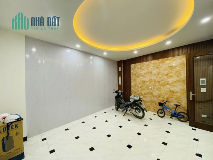 Nhà đẹp Phố Khương Trung, ngõ rộng gần ô tô, gần phố 35m2 giá chỉ nhỉnh 3 tỷ