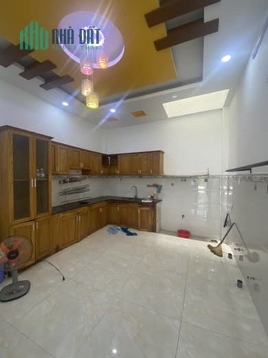 Bán nhà HXH 8m Lê Văn Việt. 72m2, 3 tầng BTCT 4PN, khu phố đẹp