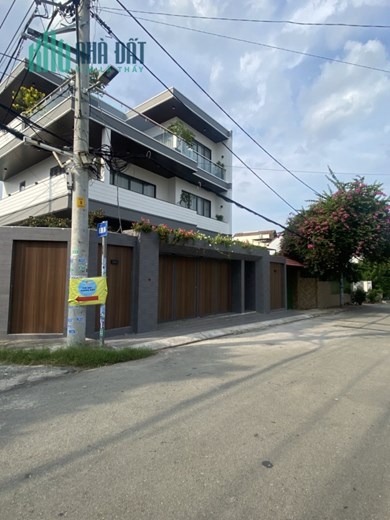 Bán nhà HXH 8m Lê Văn Việt. 72m2, 3 tầng BTCT 4PN, khu phố đẹp