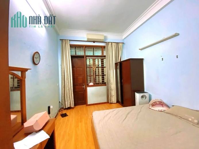 BÁN NHÀ 5 TÂNG TRẦN CUNG CẦU GIẤY - 2 MẶT NGÕ - PHÂN LÔ QUÂN ĐỘI - Ô TÔ ĐỖ CỬA - 5M SÂN CHƠI - NHÀ