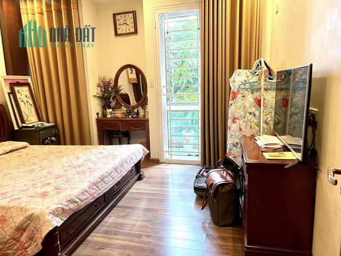 BÁN NHÀ HOÀNG CẦU ĐỐNG ĐA, 65M, 7T, MT 5M, 2 VỈA HÈ, Ô TÔ TRÁNH, KINH DOANH ĐỈNH. 0937651883.