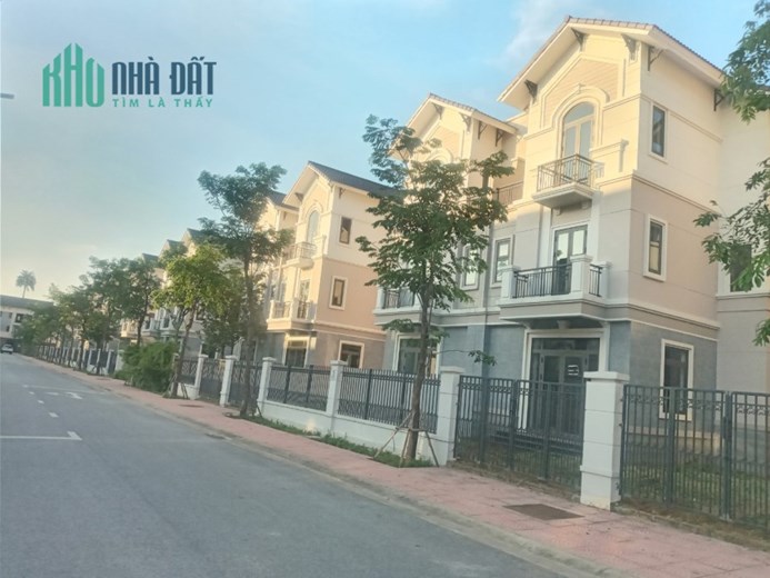 Biệt thự áp góc, hướng Nam. 6 tỉ 5. VSIP, tp Từ Sơn, Bắc Ninh.
