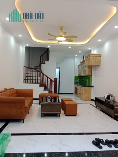 Bán GẤP! Đẹp ở luôn, tặng nội thất, ngõ nông, bán nhà Tôn Đức Thắng