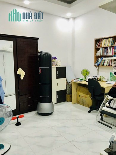Chủ Xoắn Bán Nhà Phường Phú Thạnh quận Tân Phú 4Mx14M 4Tầng 5PN 6TỶ Nhỉnh.