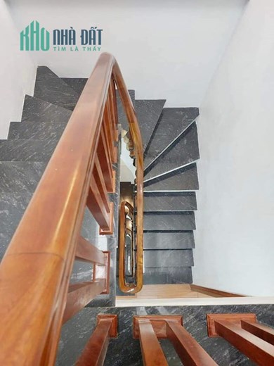 NHÀ ĐẸP LONG LANH XUÂN ĐỈNH . Ô TÔ CỬA SÁT PHẠM VĂN ĐỒNG CÔNG VIÊN HÒA BÌNH . GIÁ 5.5 TỶ
