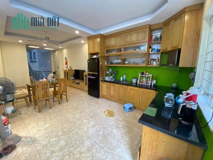 62m 5 Tầng Mặt Tiền 5m Phân Lô View Công Viên Phố Đặng Thùy Trâm Cầu Giấy. Vỉa Hè Đá Bóng Kinh