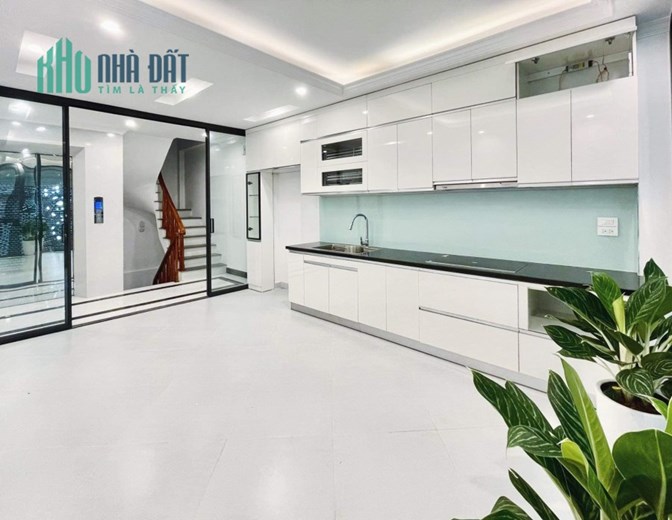 NHÀ MỚI 8 TẦNG GARA ÔTÔ 7 CHỖ THANG MÁY THIẾT BỊ NHẬP KHẨU 54M2 8.1 TỶ THỊNH LIỆT