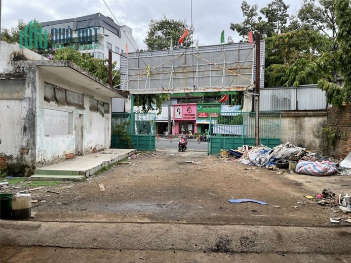 Cho thuê xưởng 920m2 địa chỉ 2A Phan Văn Trị, Phường 10, Gò Vấp