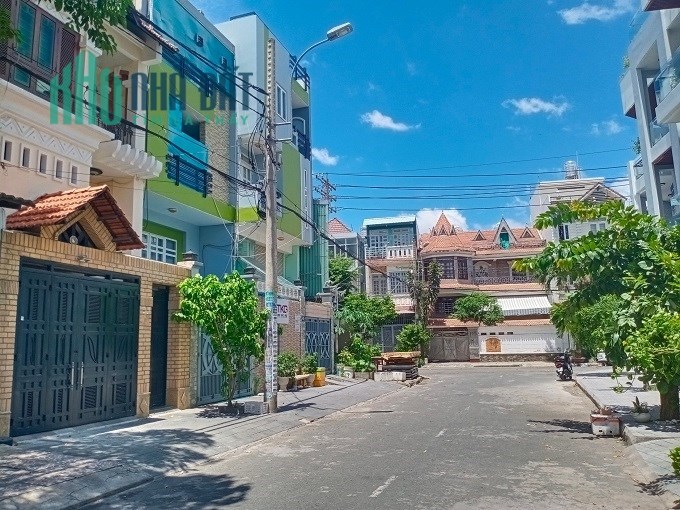 Nhỉnh 8 tỷ có nhà mặt tiền kmh doanh gần Tây Thạnh, Tân Phú, 100m2, sổ A4.
