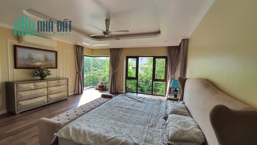 Biệt Thự sân vườn, Văn Phú, Mặt tiền 10m, 200m giá đẹp