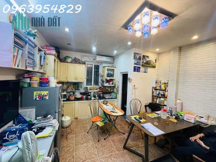 BÁN NHÀ PHÁO ĐÀI LÁNG, QUẬN ĐỐNG ĐA, NGÕ RỘNG, THÔNG TỨ PHÍA, CÁCH Ô TÔ 30M, CHỈ 3.9 TỶ
