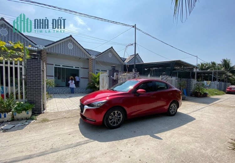 Chính Chủ Bán Nhà Mới 100% Tặng Nội Thất Sổ Riêng MT Đối Diện KCN Giao Long
