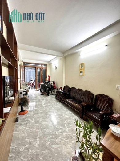 BÁN NHÀ HẺM 1025 CÁCH MẠNG THÁNG 8, PHƯỜNG 7, TÂN BÌNH - 60M2 CHÍNH CHỦ DANH 0779192910