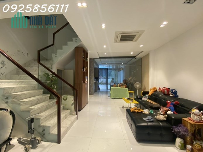 Biệt thự Jamona Home Resort view sông Hiệp Bình Phước 6.6 m2 x 22 m2